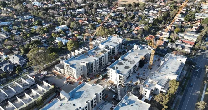Final 2 tower cranes coming down at Bluff Road