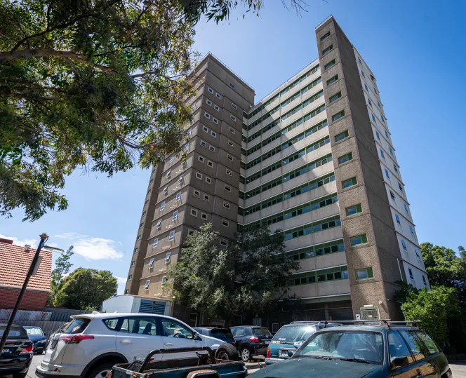 Picture of 29 Crown Street tower block, from the ground.