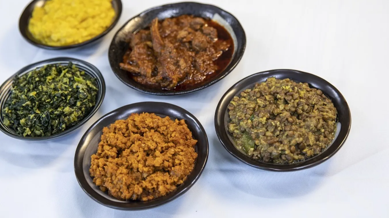 Helena's Green lentils and lamb curry recipe